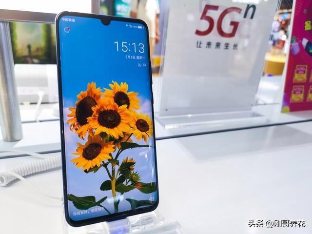 14与vivo X200s性价比大对决爱游戏app入口OPPO Reno(图2)
